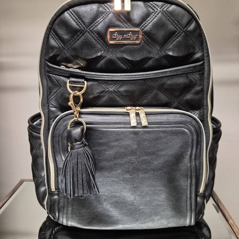 Itzy Ritzy Boss Plus Backpack Mystic Black